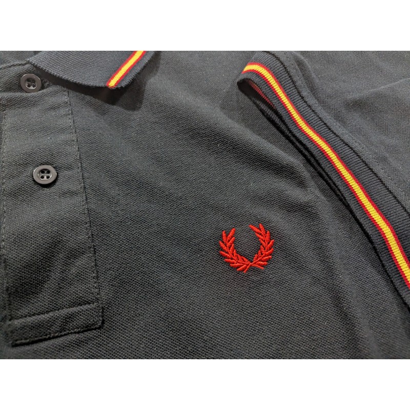 Polo bordado corona laurel